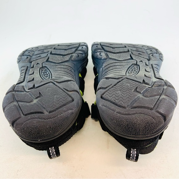 KEEN Big Kid's Youth Black Neon Green Newport H2 Waterproof Sandals size 1 32/33 - Picture 11 of 11